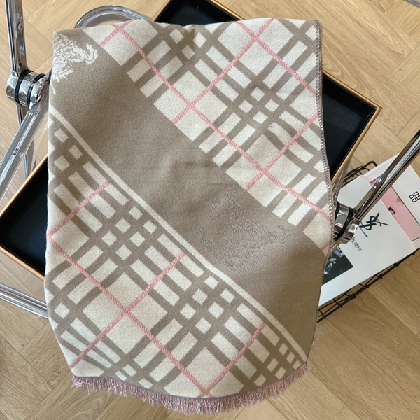 ブランドマフラー着用イメージ